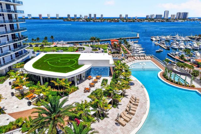 220 Lake Shore Drive 1708, Lake Park, FL 33403