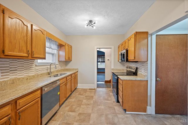 2709 Elmo Place, Middletown, OH 45042