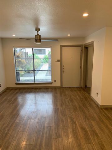 2800 Douglas Avenue 116, Dallas, TX 75219