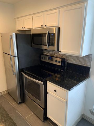 2800 Douglas Avenue 116, Dallas, TX 75219