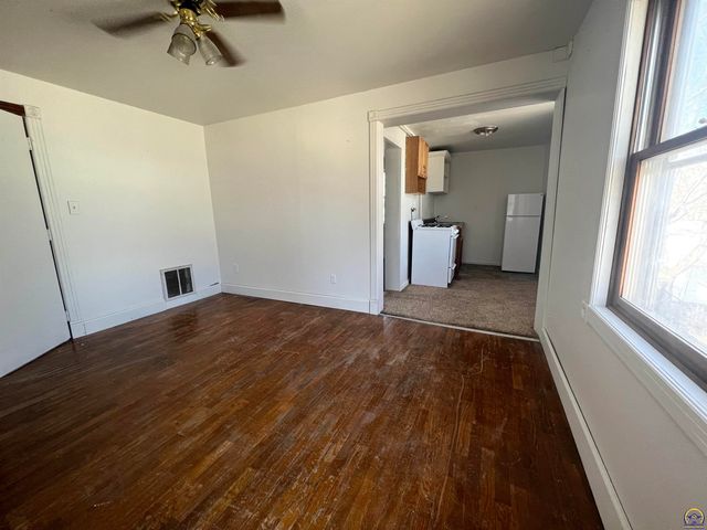 433 SW Lincoln ST, Topeka, KS 66606