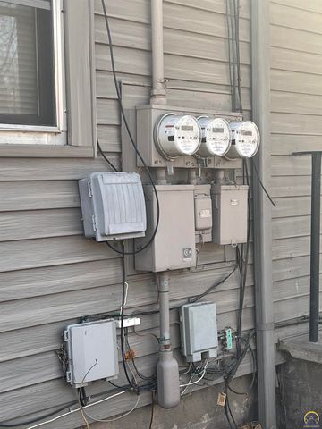 433 SW Lincoln ST, Topeka, KS 66606