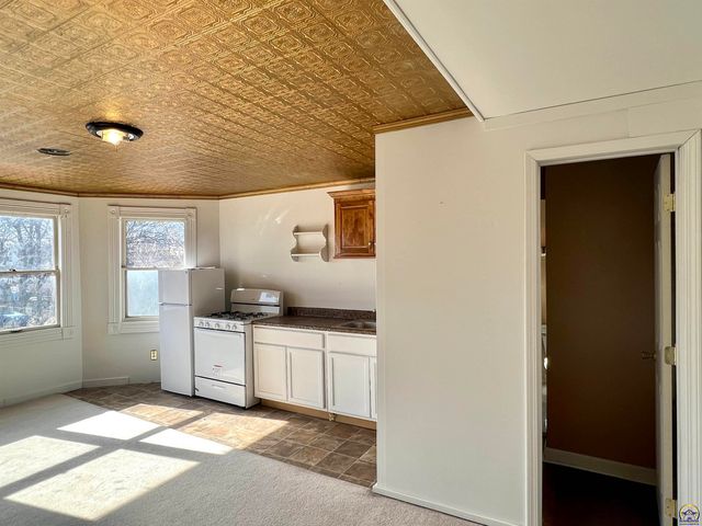 433 SW Lincoln ST, Topeka, KS 66606