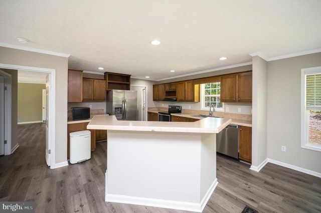 14200 W CATHARPIN RD, Spotsylvania, VA 22551