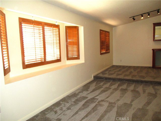 15412 Myalon Road, Apple Valley, CA 92307