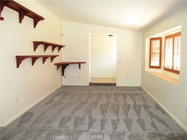 15412 Myalon Road, Apple Valley, CA 92307