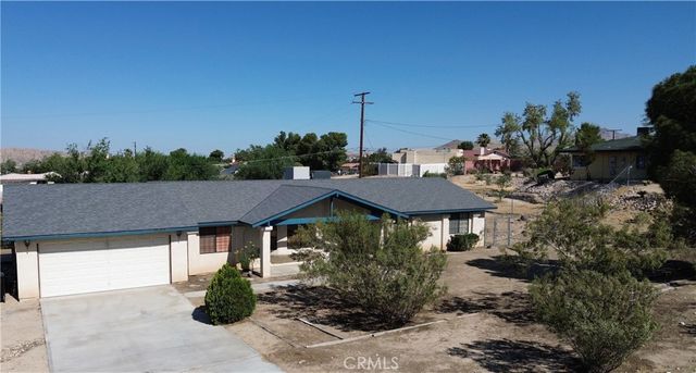 15412 Myalon Road, Apple Valley, CA 92307