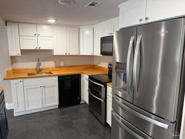 2911 N Hayne St, Pensacola, FL 32503