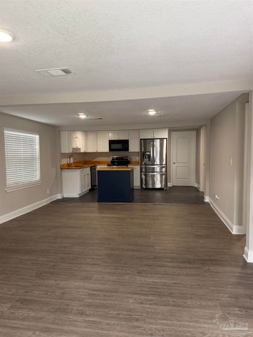 2911 N Hayne St, Pensacola, FL 32503