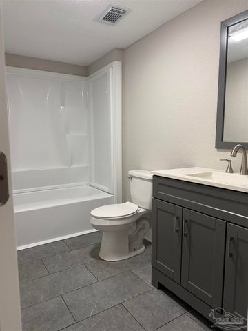 2911 N Hayne St, Pensacola, FL 32503