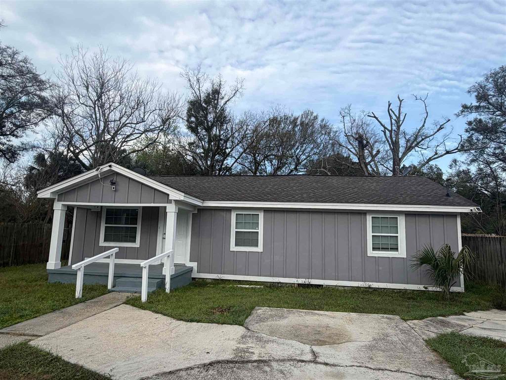 2911 N Hayne St, Pensacola, FL 32503