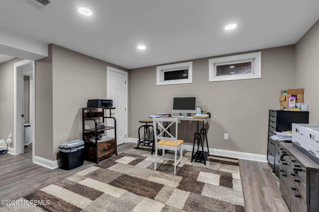 14 Riveredge Road, Tinton Falls, NJ 07724