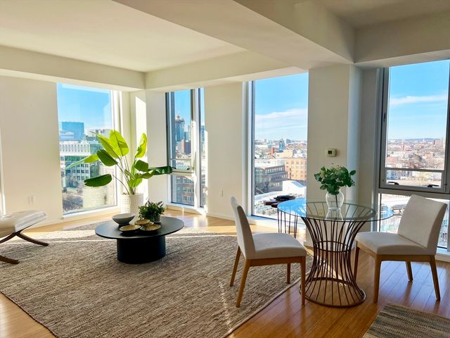 2 Earhart Street PH4, Cambridge, MA 02141