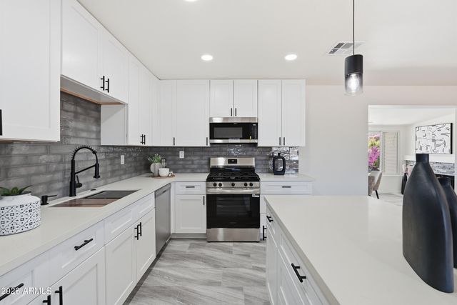 10547 W Sun City Boulevard, Sun City, AZ 85351