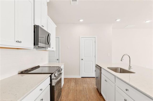 7501 Clover Lane 124, Flowery Branch, GA 30542