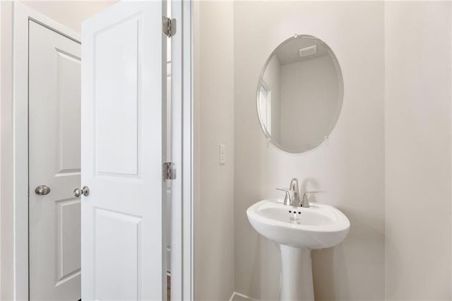 7501 Clover Lane 124, Flowery Branch, GA 30542