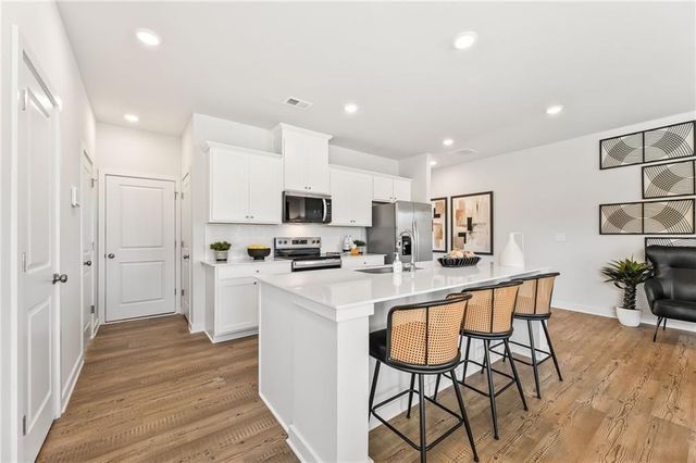 7501 Clover Lane 124, Flowery Branch, GA 30542