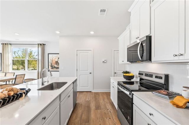 7501 Clover Lane 124, Flowery Branch, GA 30542