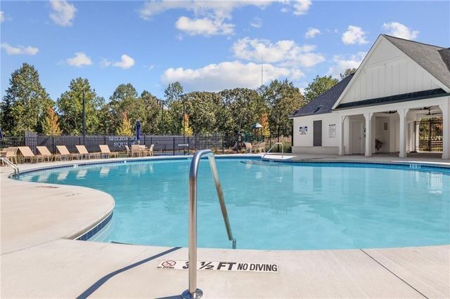 7501 Clover Lane 124, Flowery Branch, GA 30542