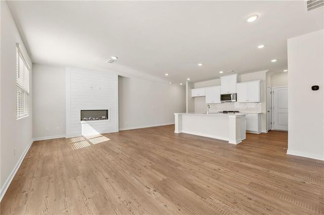 7501 Clover Lane 124, Flowery Branch, GA 30542