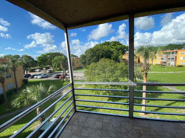 4304 NW 9TH Avenue 3-3B, Deerfield Beach, FL 33064