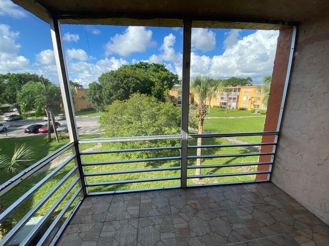 4304 NW 9TH Avenue 3-3B, Deerfield Beach, FL 33064