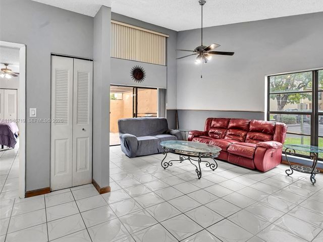9401 NW 14th Ct 224, Pembroke Pines, FL 33024