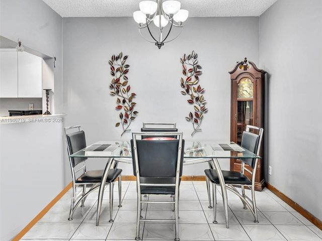 9401 NW 14th Ct 224, Pembroke Pines, FL 33024