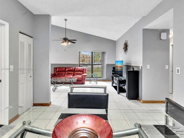 9401 NW 14th Ct 224, Pembroke Pines, FL 33024