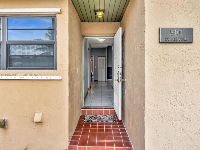9401 NW 14th Ct 224, Pembroke Pines, FL 33024
