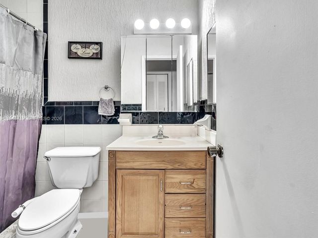 9401 NW 14th Ct 224, Pembroke Pines, FL 33024