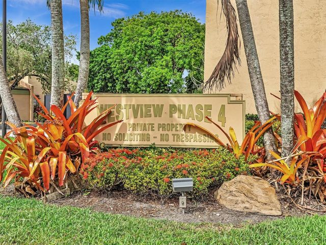 9401 NW 14th Ct 224, Pembroke Pines, FL 33024