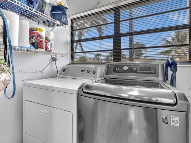 9401 NW 14th Ct 224, Pembroke Pines, FL 33024