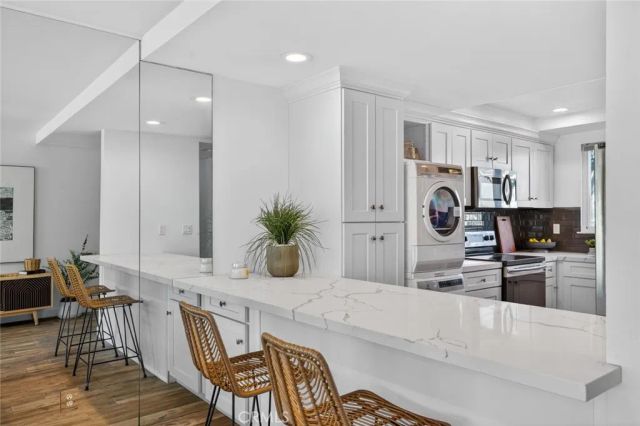 1074 Buckingham, Newport Beach, CA 92660