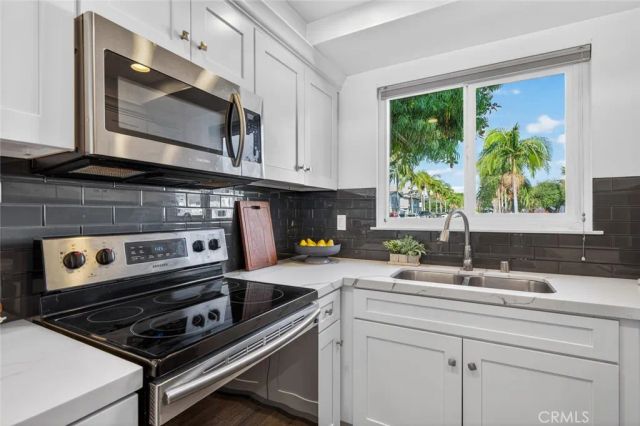 1074 Buckingham, Newport Beach, CA 92660