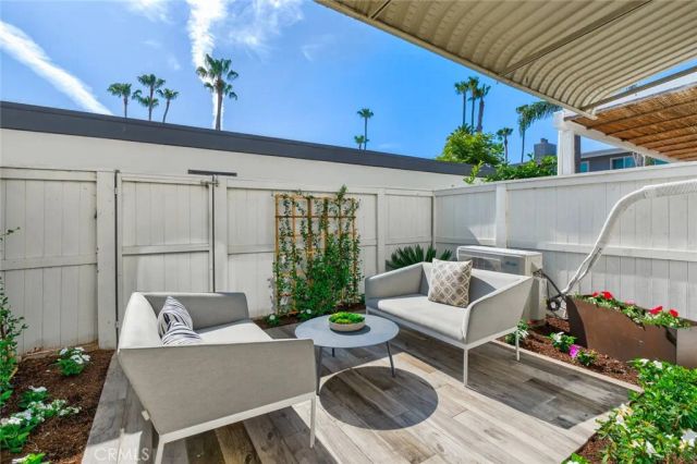 1074 Buckingham, Newport Beach, CA 92660