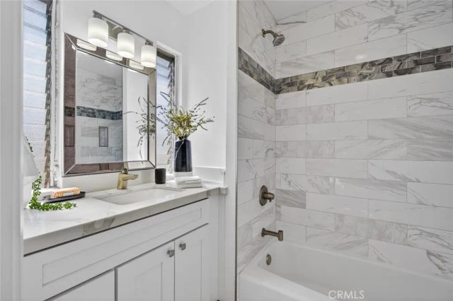 1074 Buckingham, Newport Beach, CA 92660