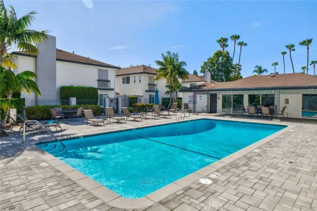 1074 Buckingham, Newport Beach, CA 92660