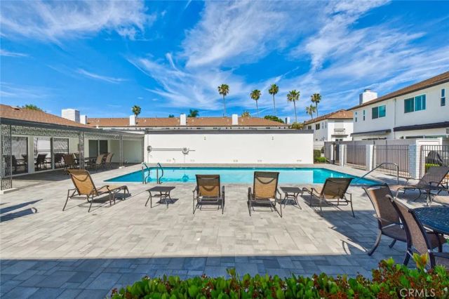 1074 Buckingham, Newport Beach, CA 92660