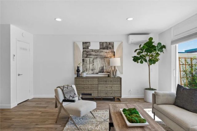 1074 Buckingham, Newport Beach, CA 92660