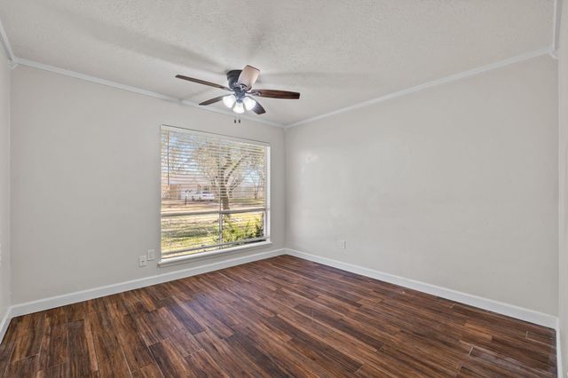 102 Lottie Lane, Friendswood, TX 77546