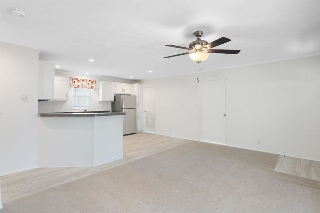 49 Robbins Street, Hinsdale, NH 03451