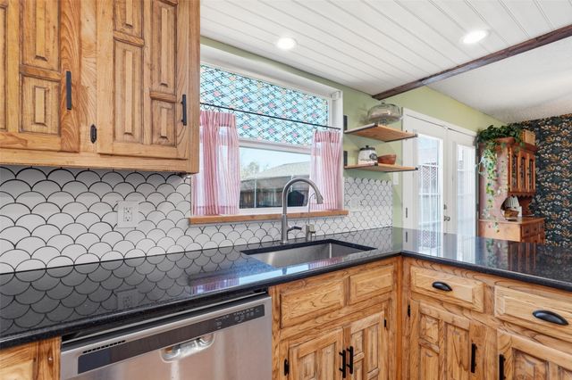 1421 Kingsbridge Drive, Garland, TX 75044