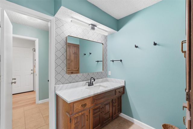 1421 Kingsbridge Drive, Garland, TX 75044