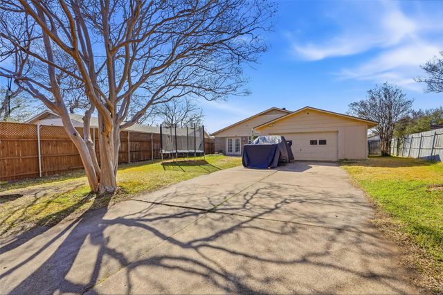 1421 Kingsbridge Drive, Garland, TX 75044