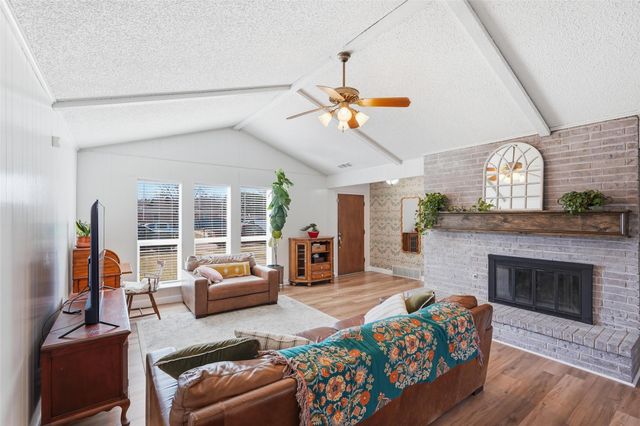 1421 Kingsbridge Drive, Garland, TX 75044