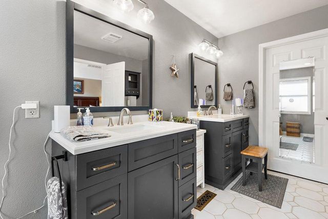 7786 Winding Way, Fair Oaks, CA 95628