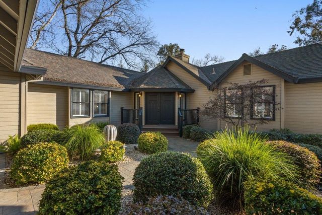 7786 Winding Way, Fair Oaks, CA 95628