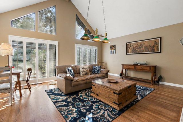 7786 Winding Way, Fair Oaks, CA 95628