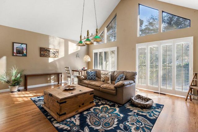 7786 Winding Way, Fair Oaks, CA 95628